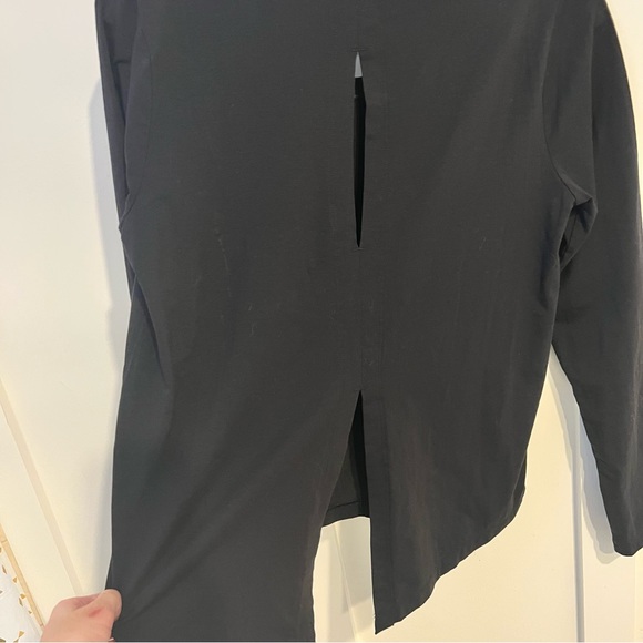 Athleta Small Open Back Top Long Sleeve Scoop Neck - Picture 5 of 7